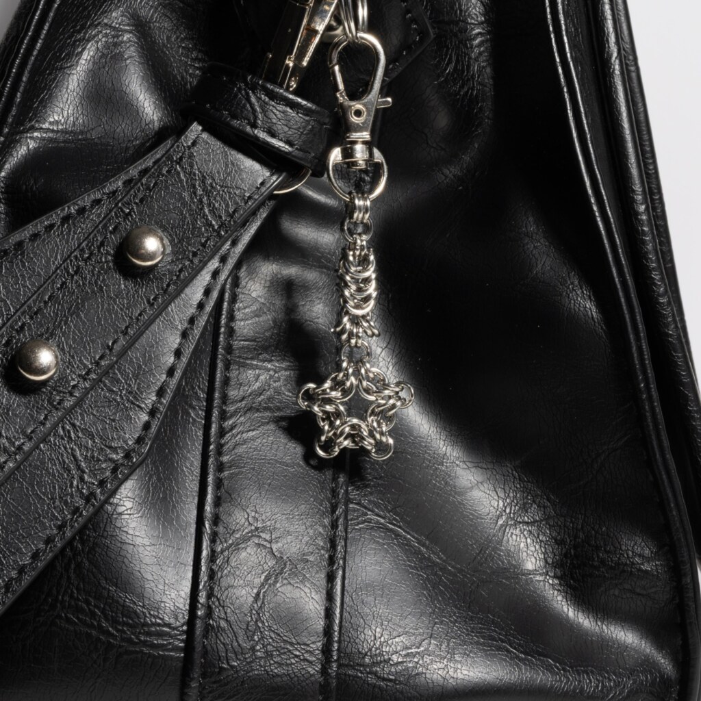 Blossom Star chainmail star charm with Byzantine weave by silentchxos
