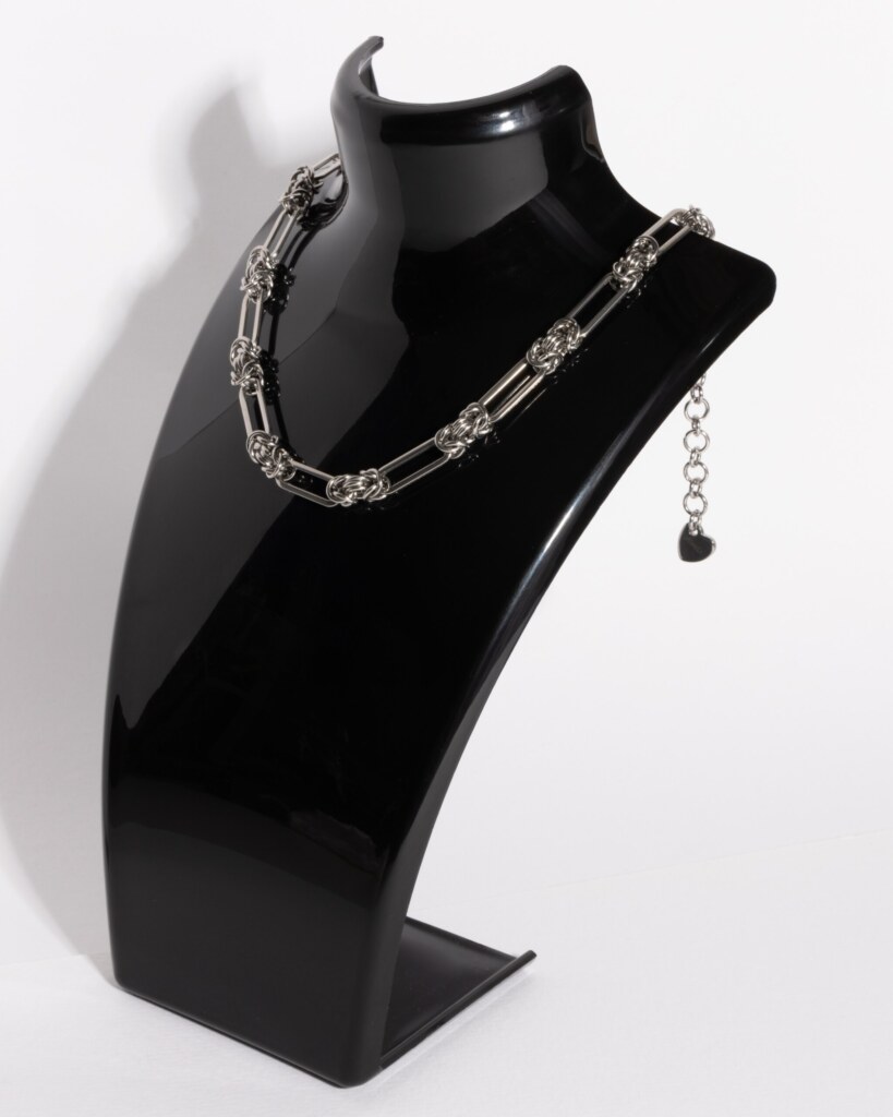 Bone Chain chainmail choker necklace worn close to neck by silentchxos