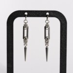 Recta Fang chainmail bar earrings with spike drop by silentchxos