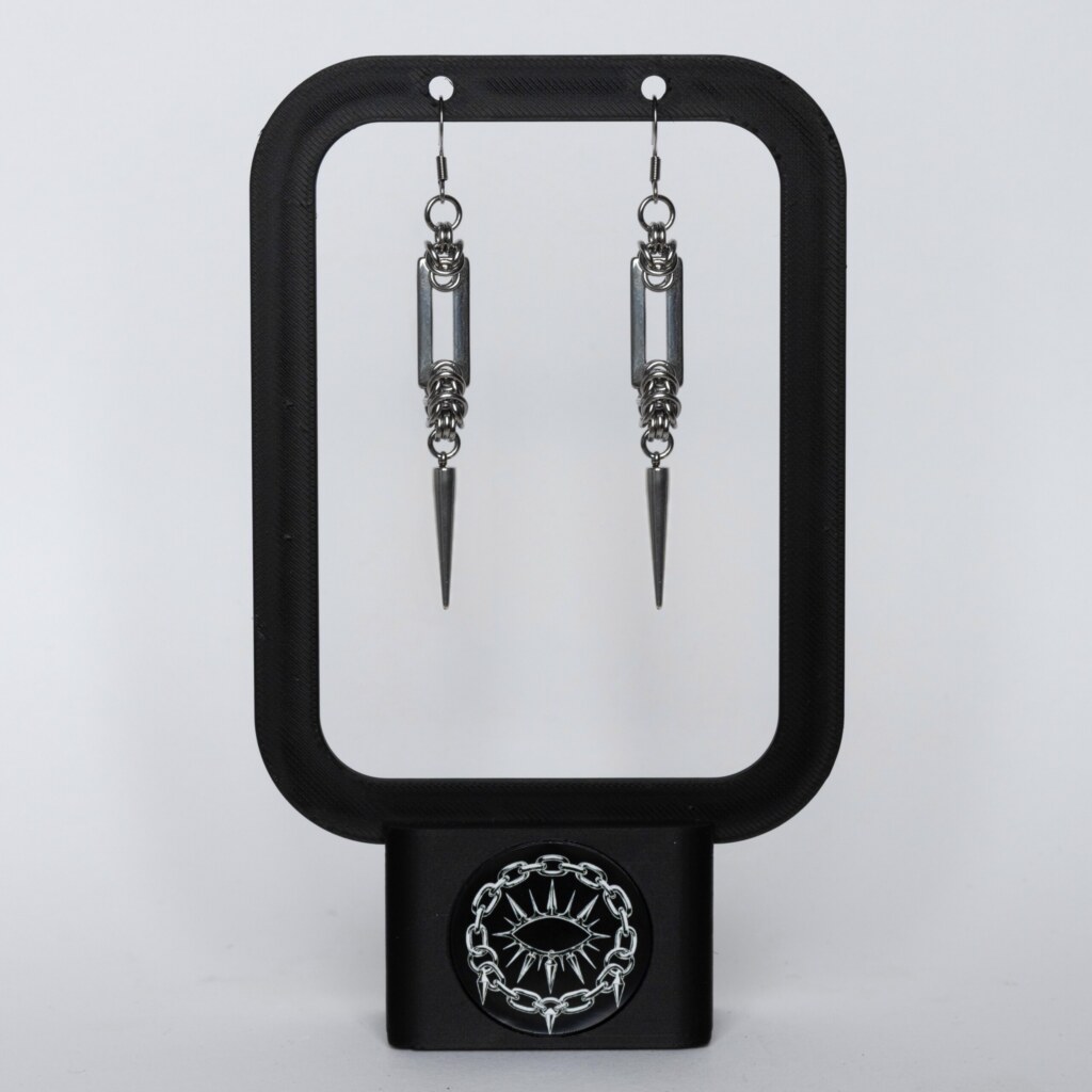 Recta Fang chainmail bar earrings with spike drop by silentchxos
