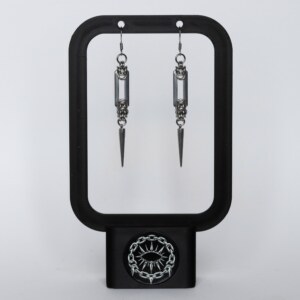 Recta Fang chainmail bar earrings with spike drop by silentchxos