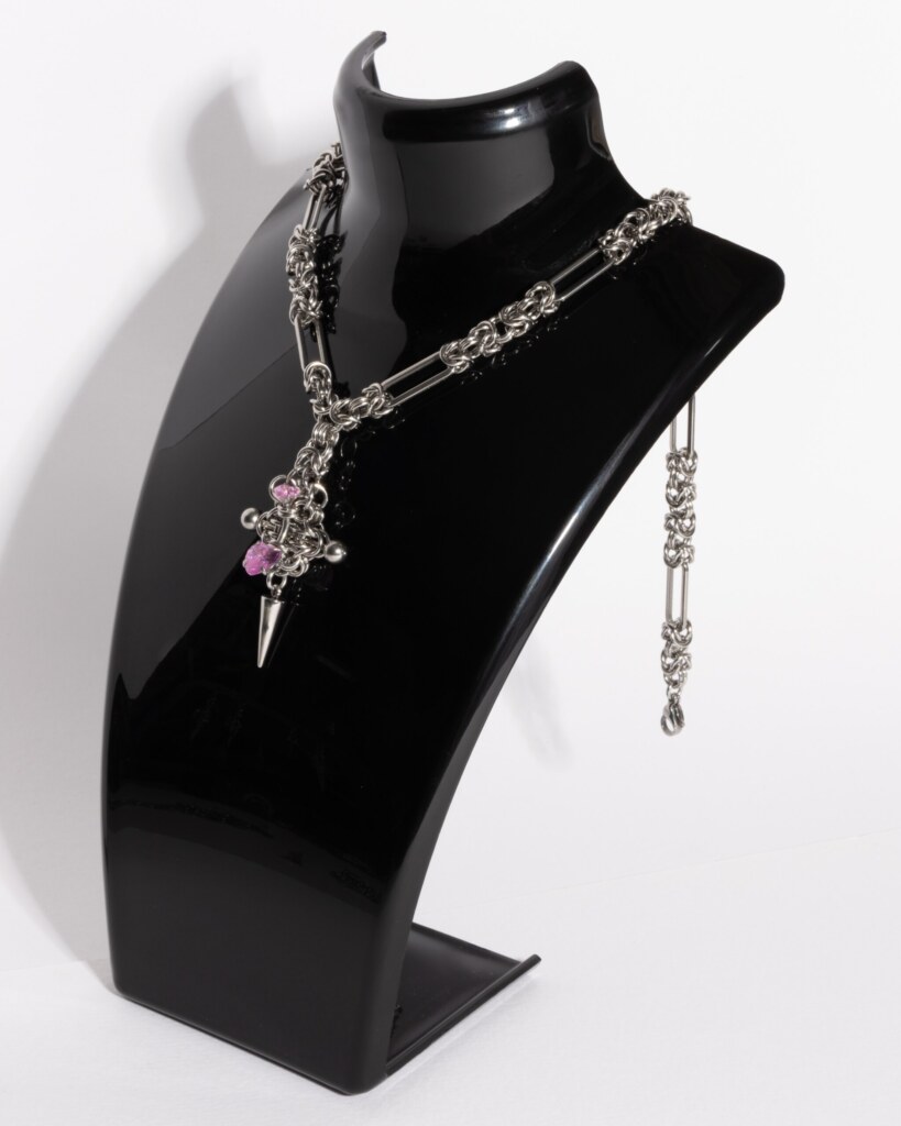 Silent Chain byzantine chainmail necklace full length detail pink heart variant by silentchxos