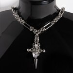 Silent Chain byzantine chainmail necklace pendant white heart variant close-up by silentchxos